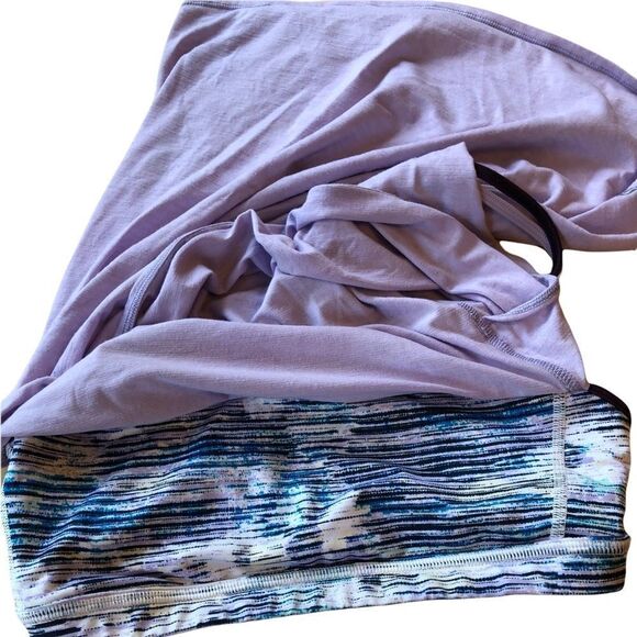 𝅺lululemon Tank Top with Soft Built In  Bra - Picture 7 of 10